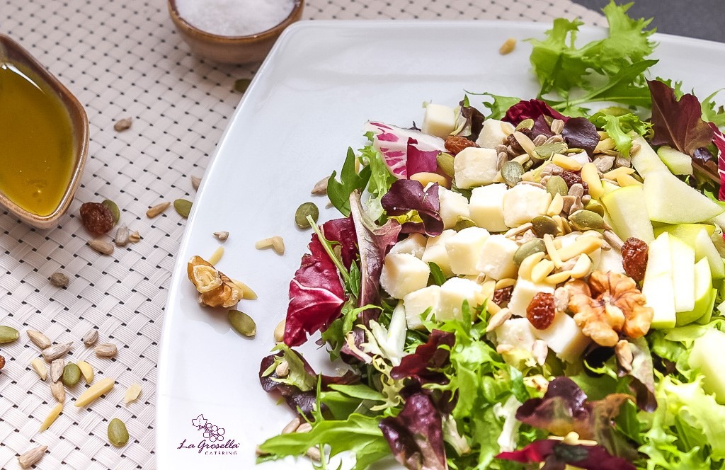 Ensalada-de-queso-de-cabra-de-La-Grosella