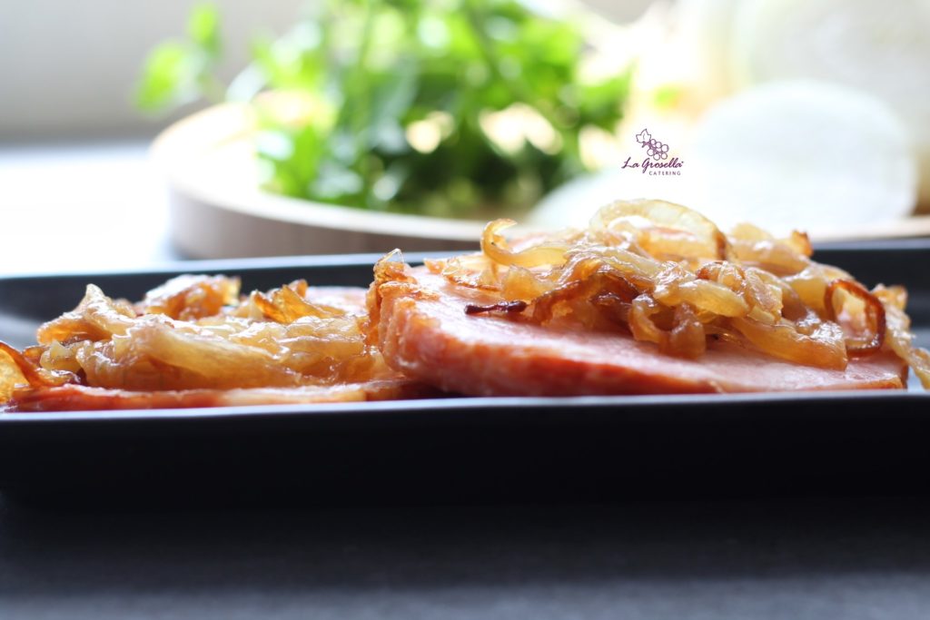 Lomo de Sajonia con cebolla  caramelizada