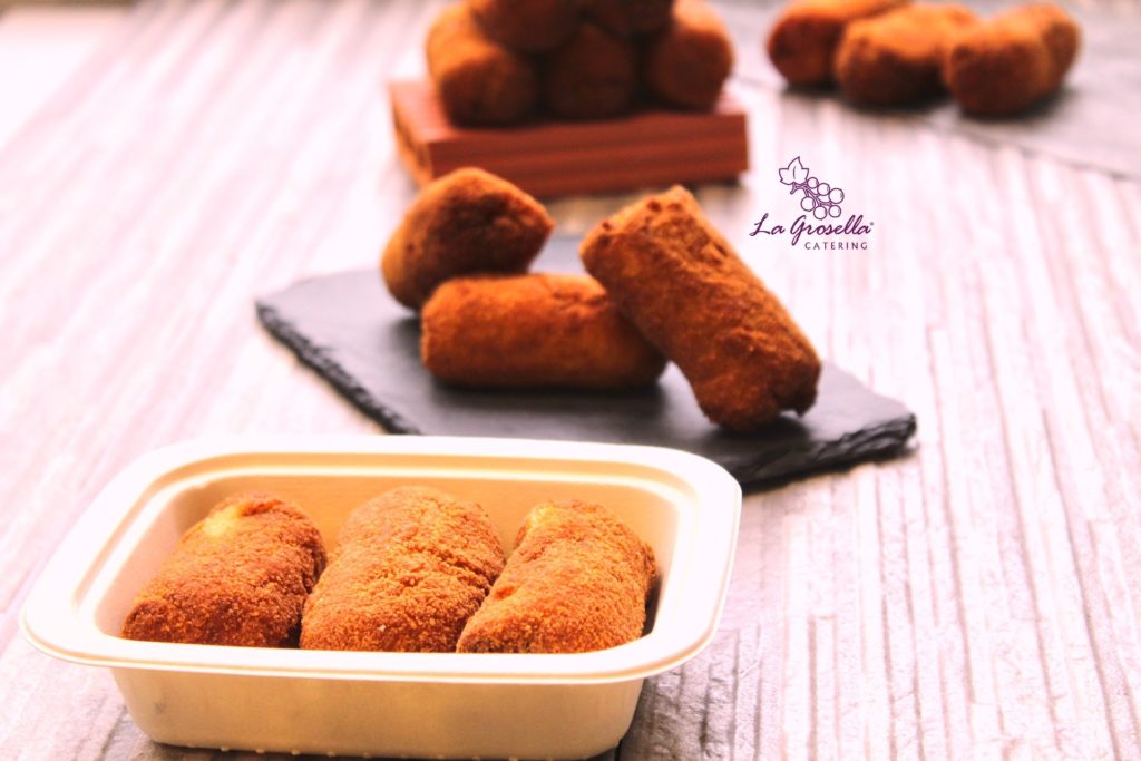 Croquetas de pescado con pimientos del piquillo
