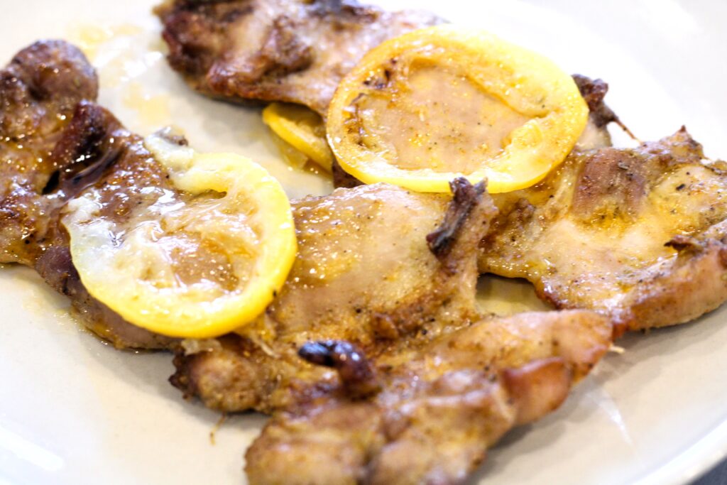 Contramuslos de pollo al limón