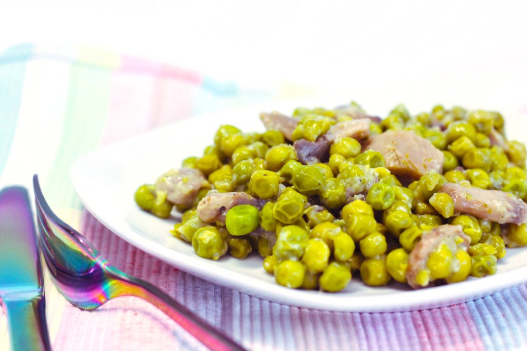 Salteado de guisantes con setas