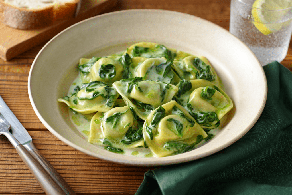 Tortelloni 4 quesos con salsa de champiñones